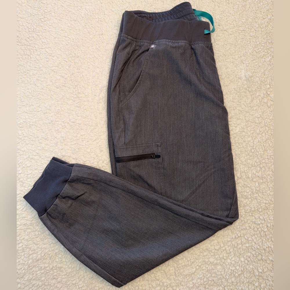 Figs Zamora Joggers scrub pants